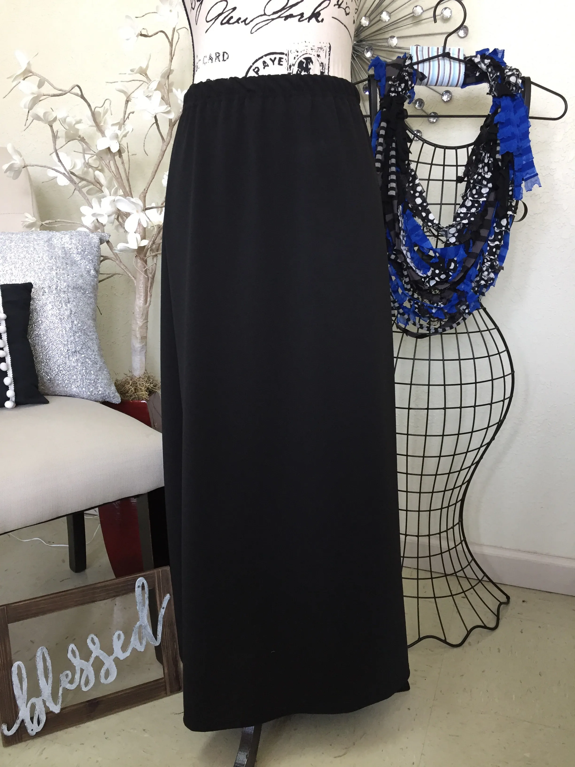 Black Classic Liverpool Skirt (PL)