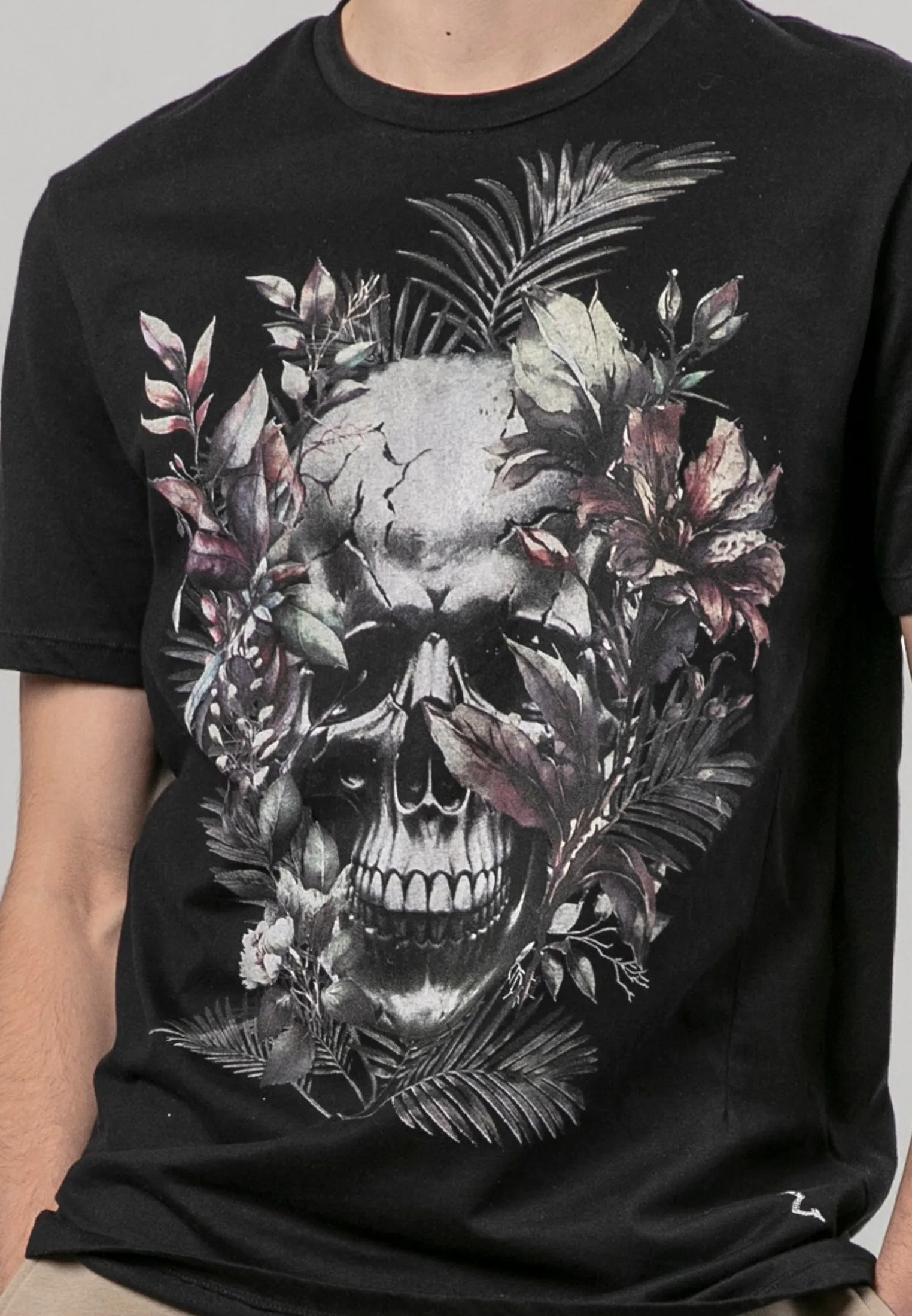 BOTANICAL SKULL T-SHIRT BLACK