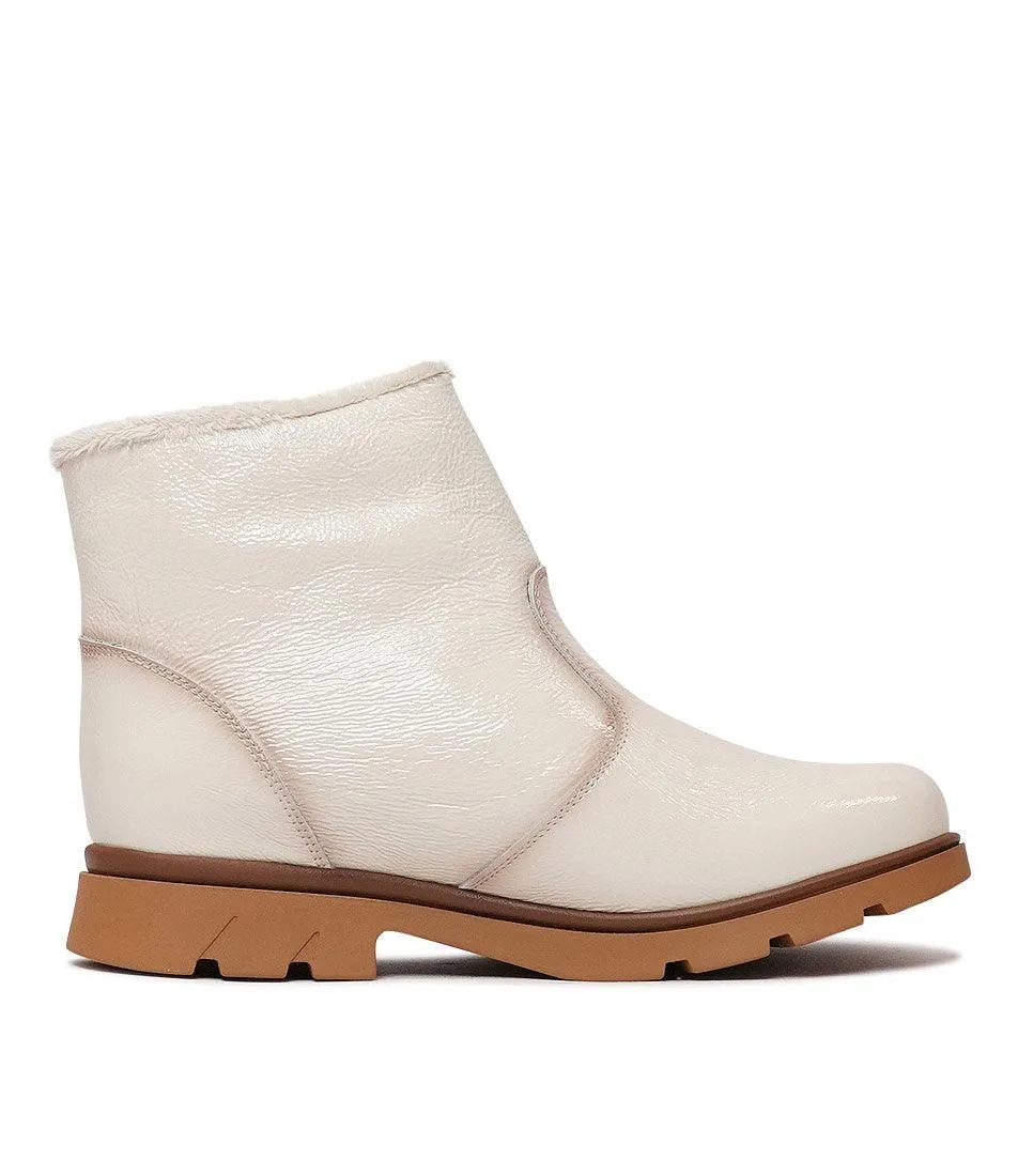 Hf-21062Ne Ivory Patent Ankle Boots