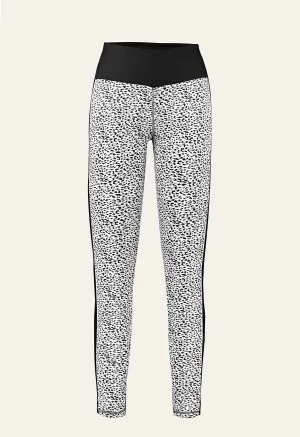 Poivre Blanc Thermal Ski Leggings in Black and White Jaguar Print