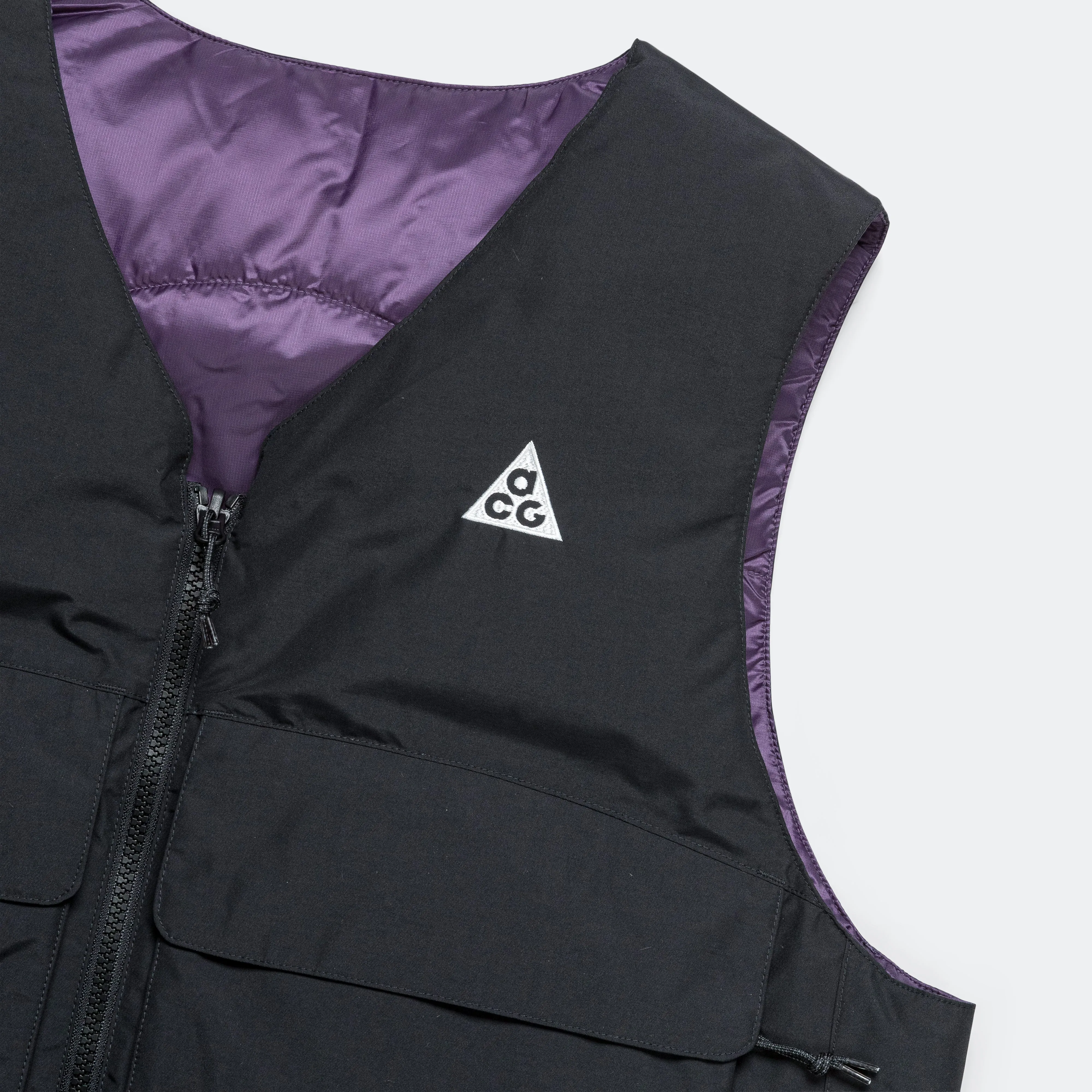 PrimaLoft 'Skull Peak' Reversible Vest - Black/Dark Raisin-Summit White